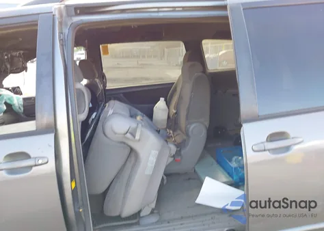 2004 Toyota Sienna Le из США, поврежденный, VIN 5TDZA23C54S136939